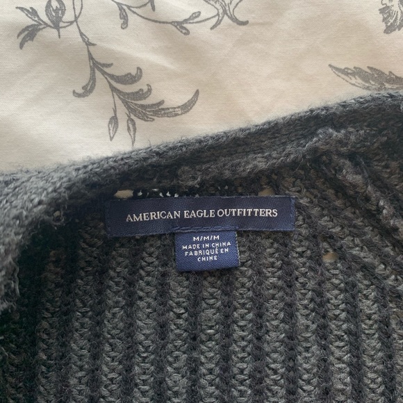 American Eagle Grey Cardigan M - Picture 2 of 4